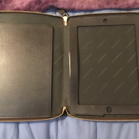 Authentic Vintage Burberry Haymarket Check I Pad Holder. - Picture 5 of 16